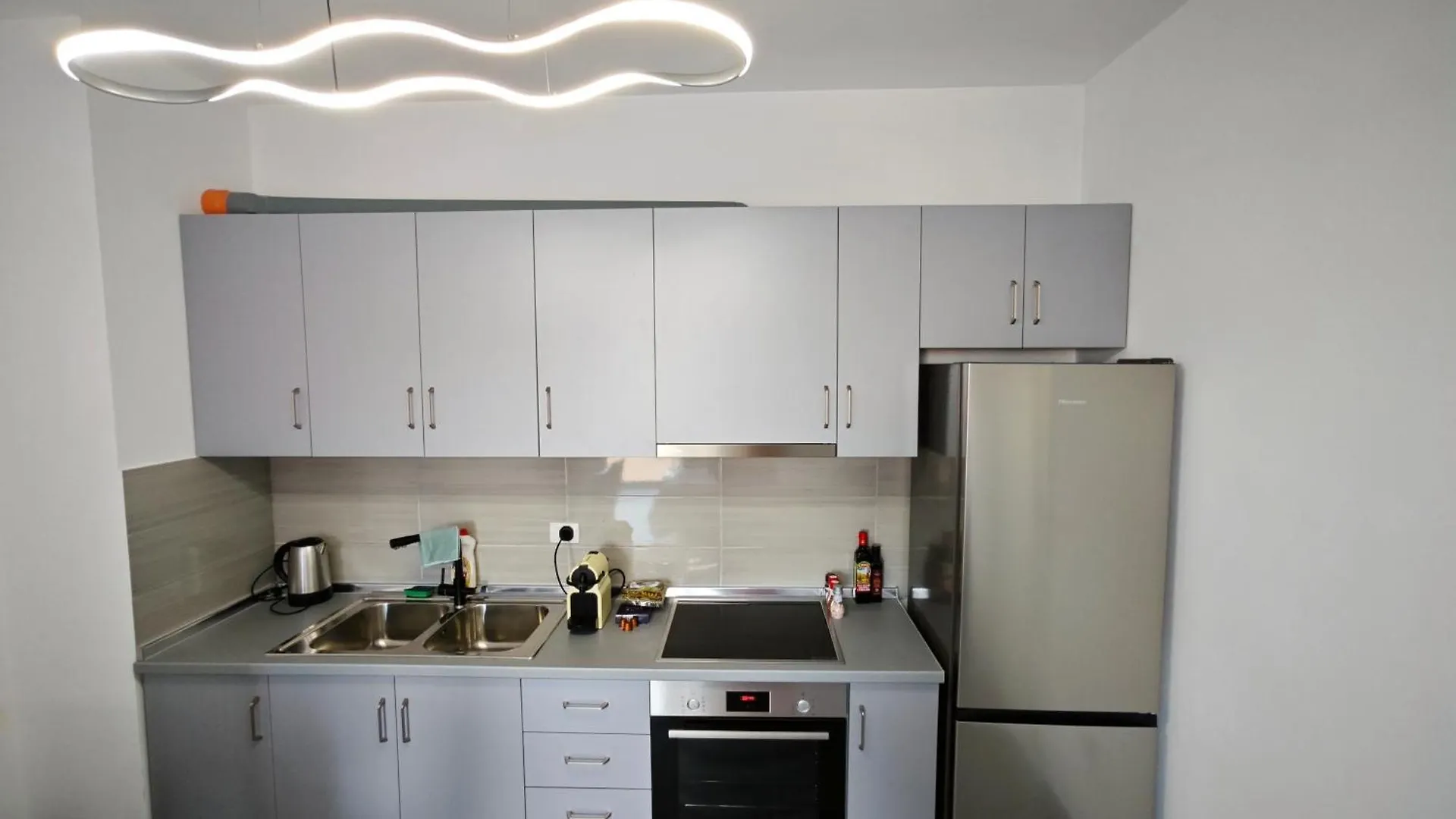 Vasil Gjika Apartment 3 Тирана