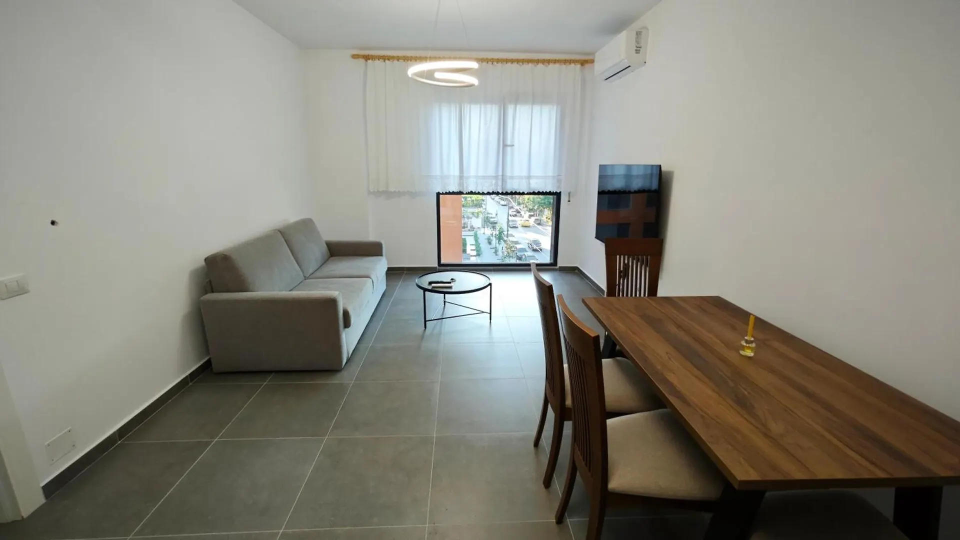 Vasil Gjika Apartment 3 Тирана